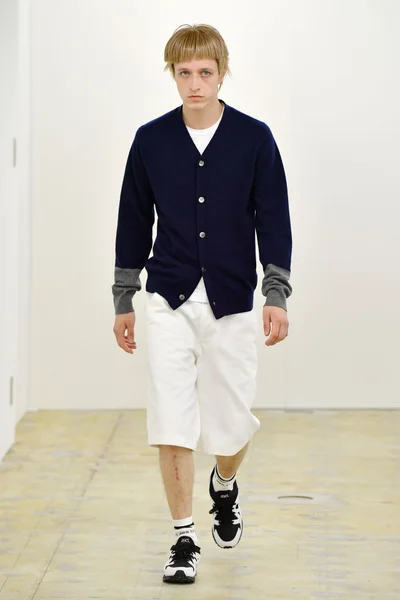 Look 33